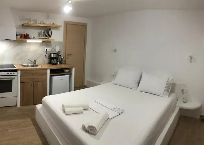 Naxian Vibes * Naxos City